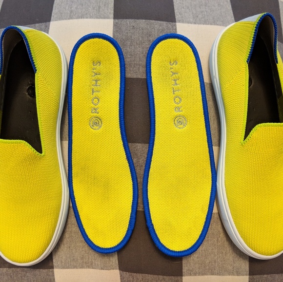 rothys electric lemon